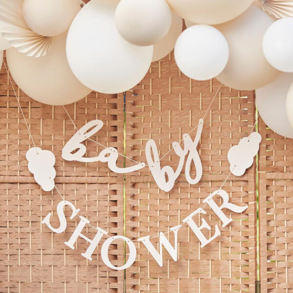 Babyshower girlang med moln