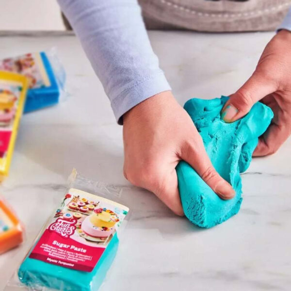 Sockerpasta Turkos - FunCakes